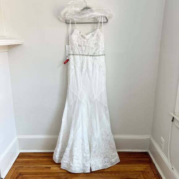 NWT Mac Duggal White Wedding Dress 14 Corset Plunge Trumpet Lace Gown - Picture 9 of 16